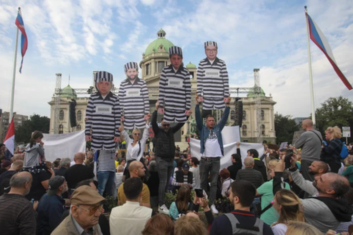 Thousands have protested against Serbia's president and pledged to 'radicalize' gatherings