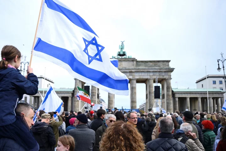 Watch live: Hundreds gather in Berlin for Israel solidarity demo at Brandenburg Gate