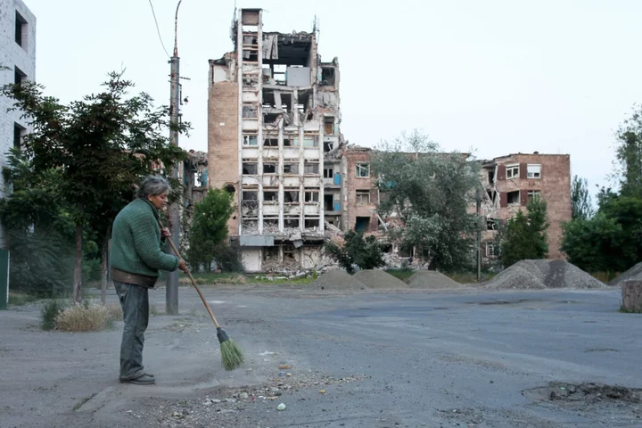 Ukraine claims first successes of counter-offensive as it recaptures three villages