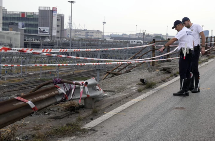 Venice mayor orders halt to buses operated by company following second crash that injured 15