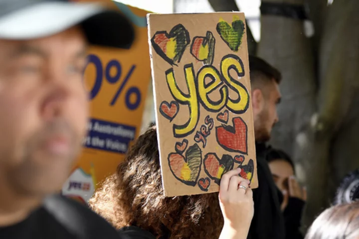 Opinion polls show Australians likely to reject Indigenous Voice to Parliament at referendum