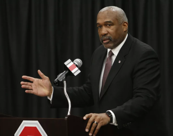 Ohio State athletic director Gene Smith says he'll retire in summer 2024