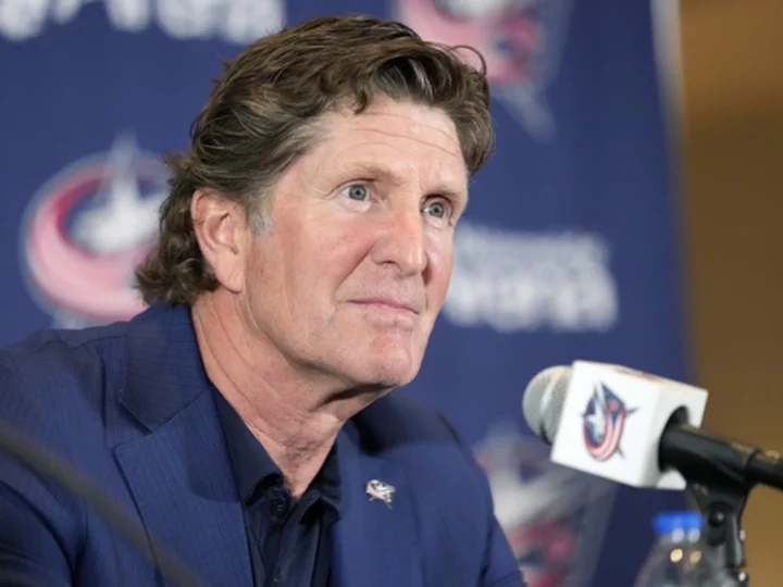 Mike Babcock returns to the NHL as the coach of the Columbus Blue Jackets