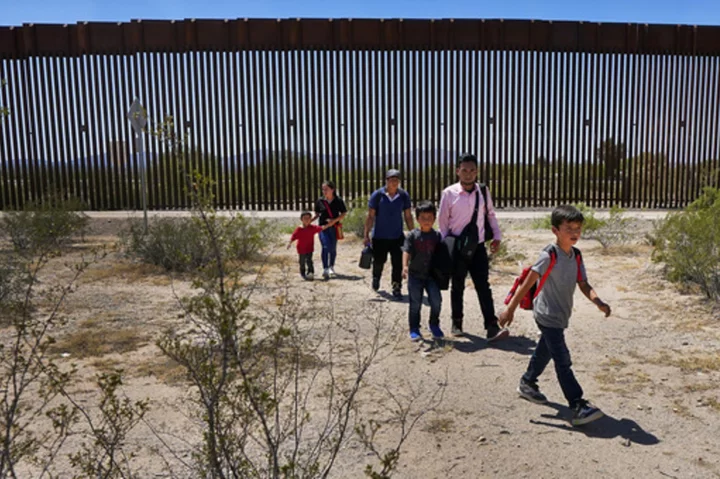 US border officials are closing a remote Arizona crossing because of overwhelming migrant arrivals