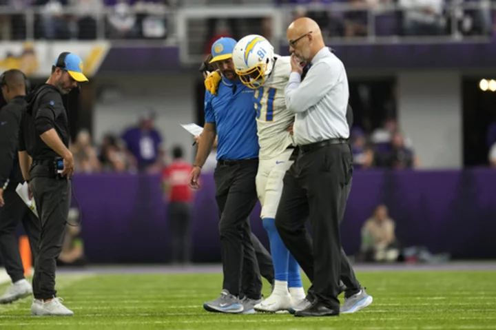 Chargers' Mike Williams tore his left ACL during Sunday's win, MRI reveals