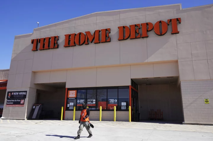 Home Depot sales continue to slide but the biggest home improvement chain still tops expectations