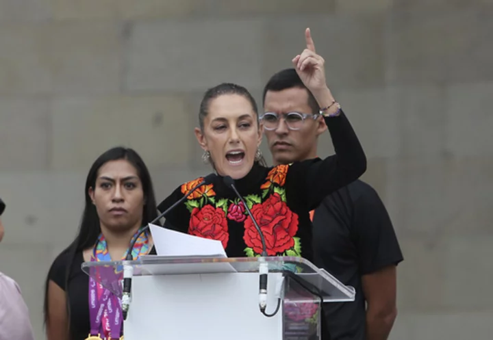 Candidates vying to run to become Mexico's president under AMLO's party close their campaigns