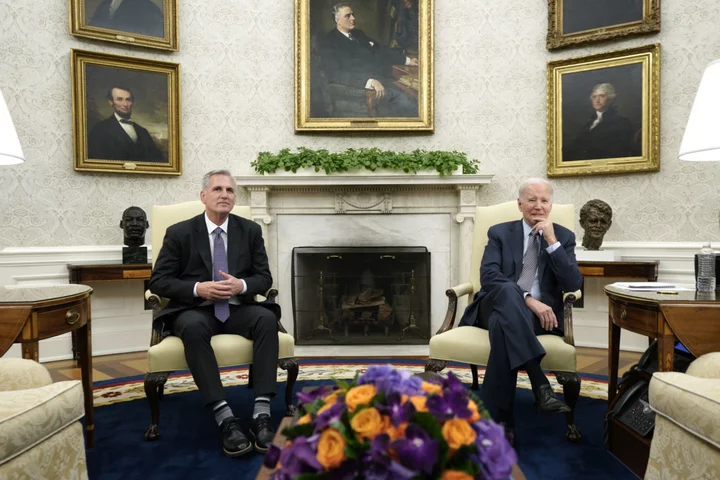 Biden-McCarthy Debt Talk Ends With Optimism, But Without a Deal