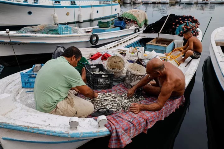 Lebanese boats warned off fishing areas amid border clashes