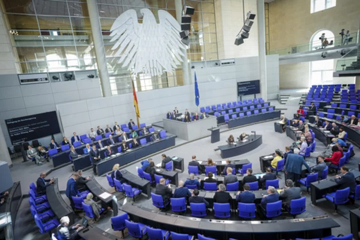 German lawmakers mull creating first citizen assembly