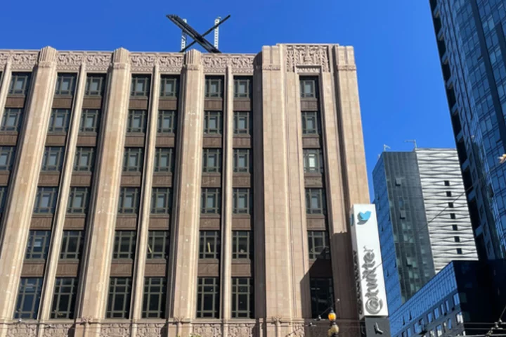 'X' logo installed atop Twitter building, spurring San Francisco to investigate permit violation