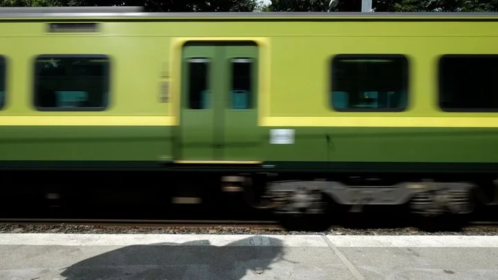 Two people struck by train in County Sligo