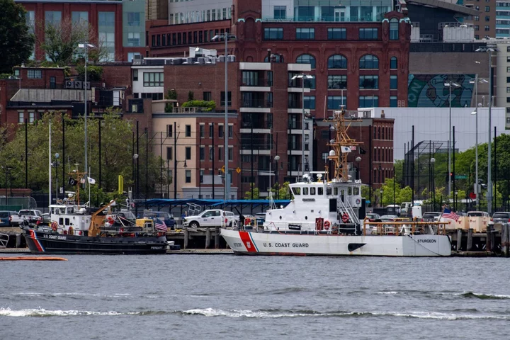 Search Underway for Titanic-Wreck Submersible With Five Crew