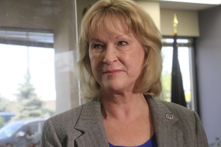 Alaska Lt. Gov. Nancy Dahlstrom joins the race for the state's only US House seat