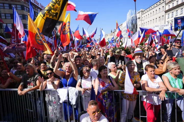 Thousands of Czechs rally in Prague to demand the government's resignation