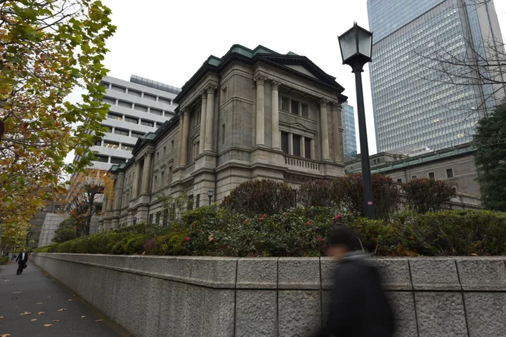 Japan Yield Breaks BOJ Ceiling as Policy Speculation Mounts