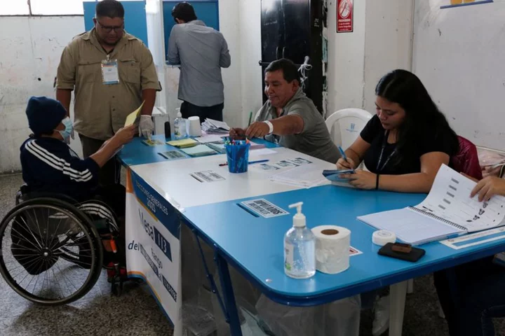 No clear favorite as Guatemala votes for new president