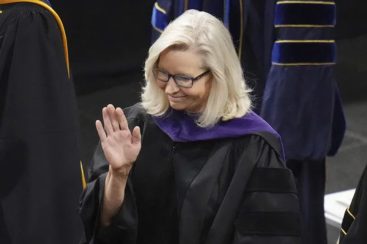 Liz Cheney urges graduates not to compromise with the truth in commencement speech