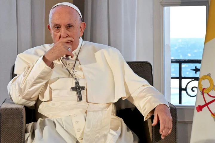 Pope Francis suggests same sex couples could receive blessings in Vatican U-turn