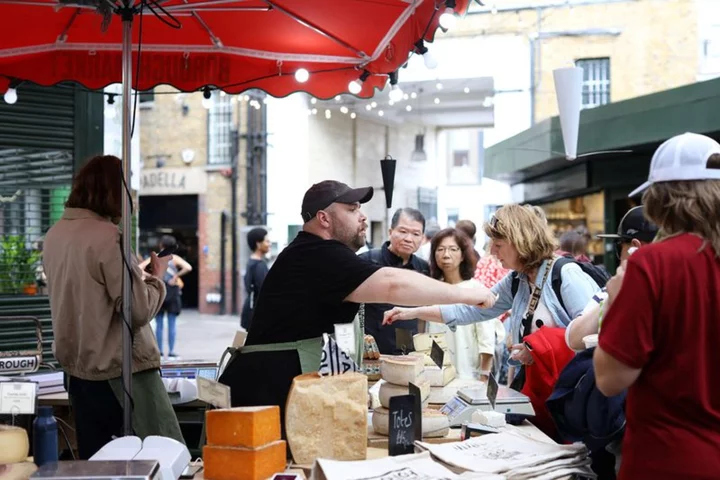 UK inflation slows sharply, boosting BoE and PM Sunak