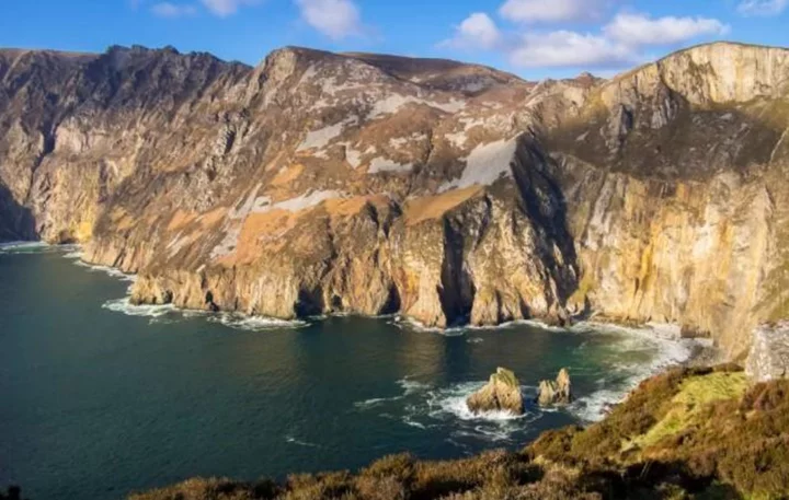 Two arrested after alleged assault on Donegal cliffs