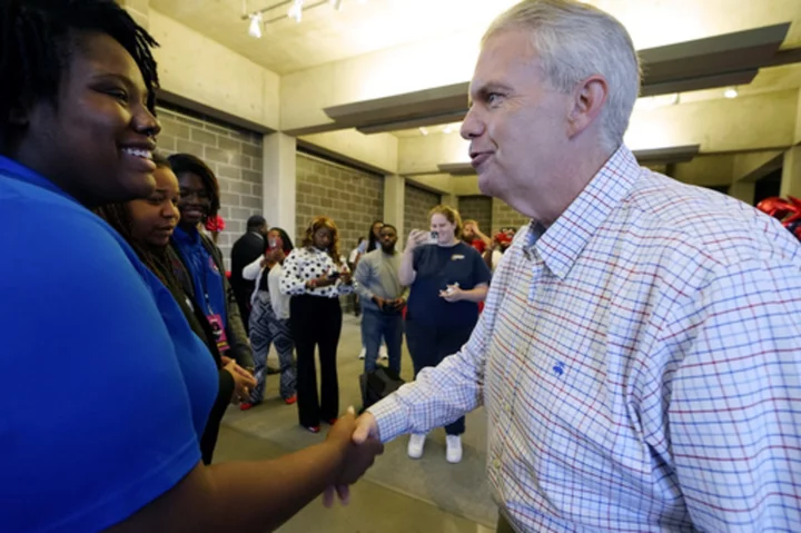 Mississippi should set minimum wage higher than federal level, says Democrat running for governor