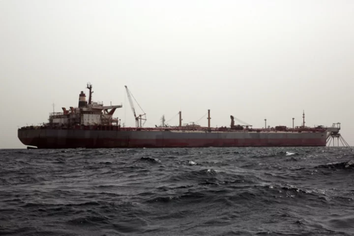 More than 1 million barrels of oil removed from deteriorating tanker moored off Yemen, UN says