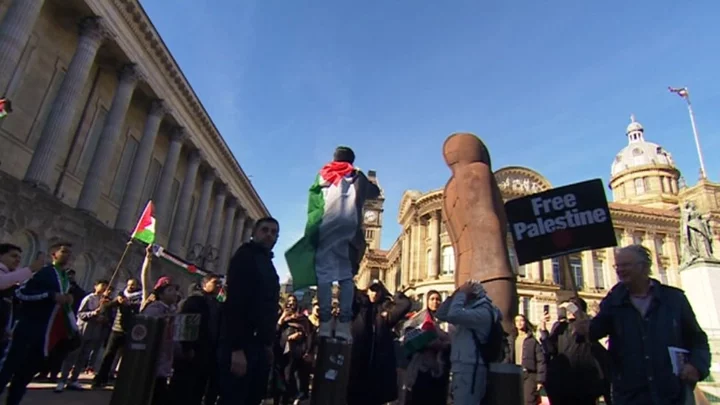 Thousands join pro-Palestinian march in Birmingham