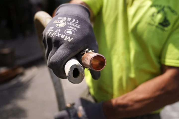 Some cities are digging up water mains and leaving lead pipe in the ground