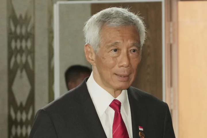 Singapore's prime minister tests positive for COVID-19