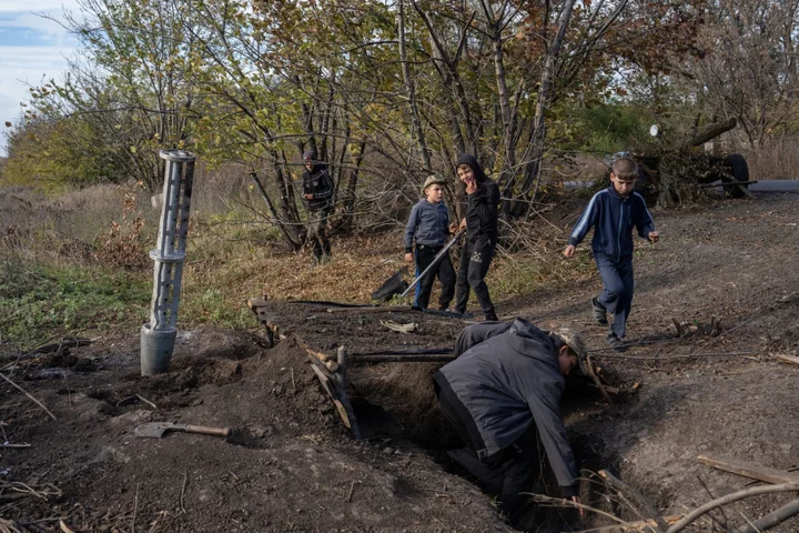 Ukraine Recap: Russia Shoots Down Missile Headed for Crimea