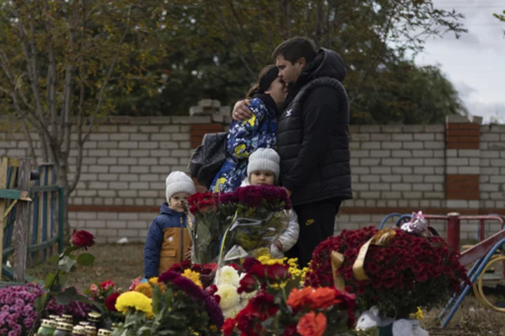 A UN report urges Russia to investigate an attack on a Ukrainian village that killed 59 civilians