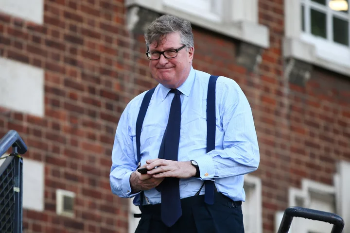 Odey Faces ‘Fit and Proper’ Test as UK’s FCA Contacts Police