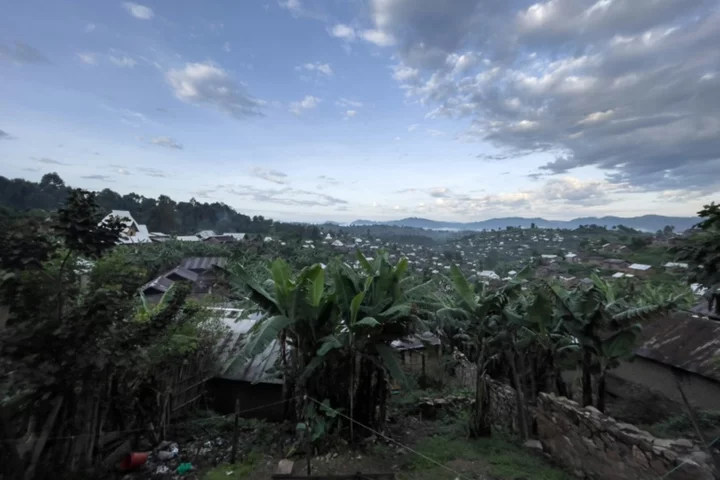 Panic and mortar fire: Civilians flee M23 push in east DR Congo