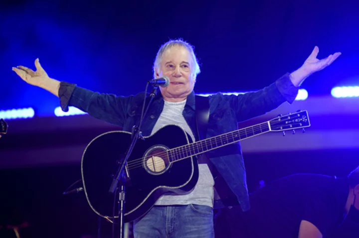 In Toronto, Paul Simon takes a bow with a new career-spanning documentary