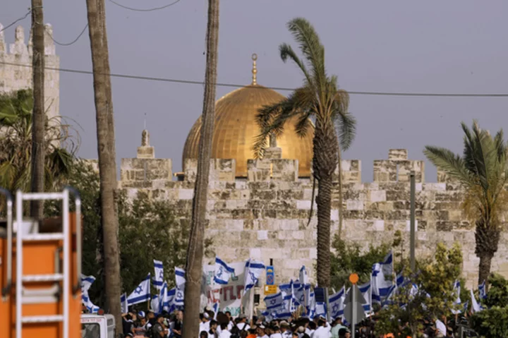 Hamas calls on Palestinians to confront Israeli victory parade in Jerusalem