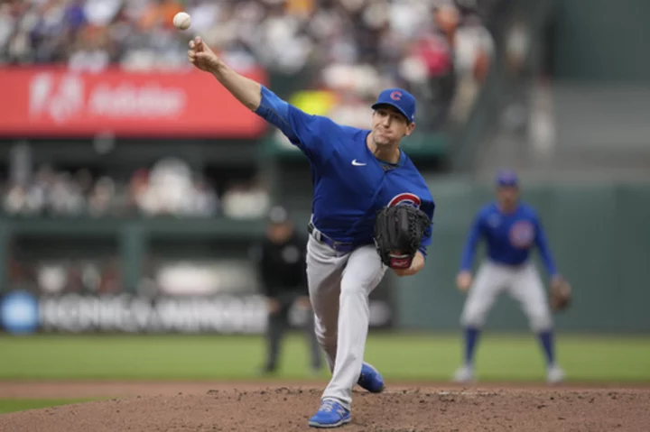 Cubs' Kyle Hendricks holds Giants hitless through 7 innings