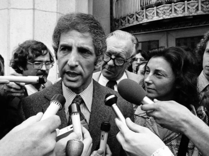 Daniel Ellsberg, Pentagon Papers leaker and anti-war activist, dies at 92